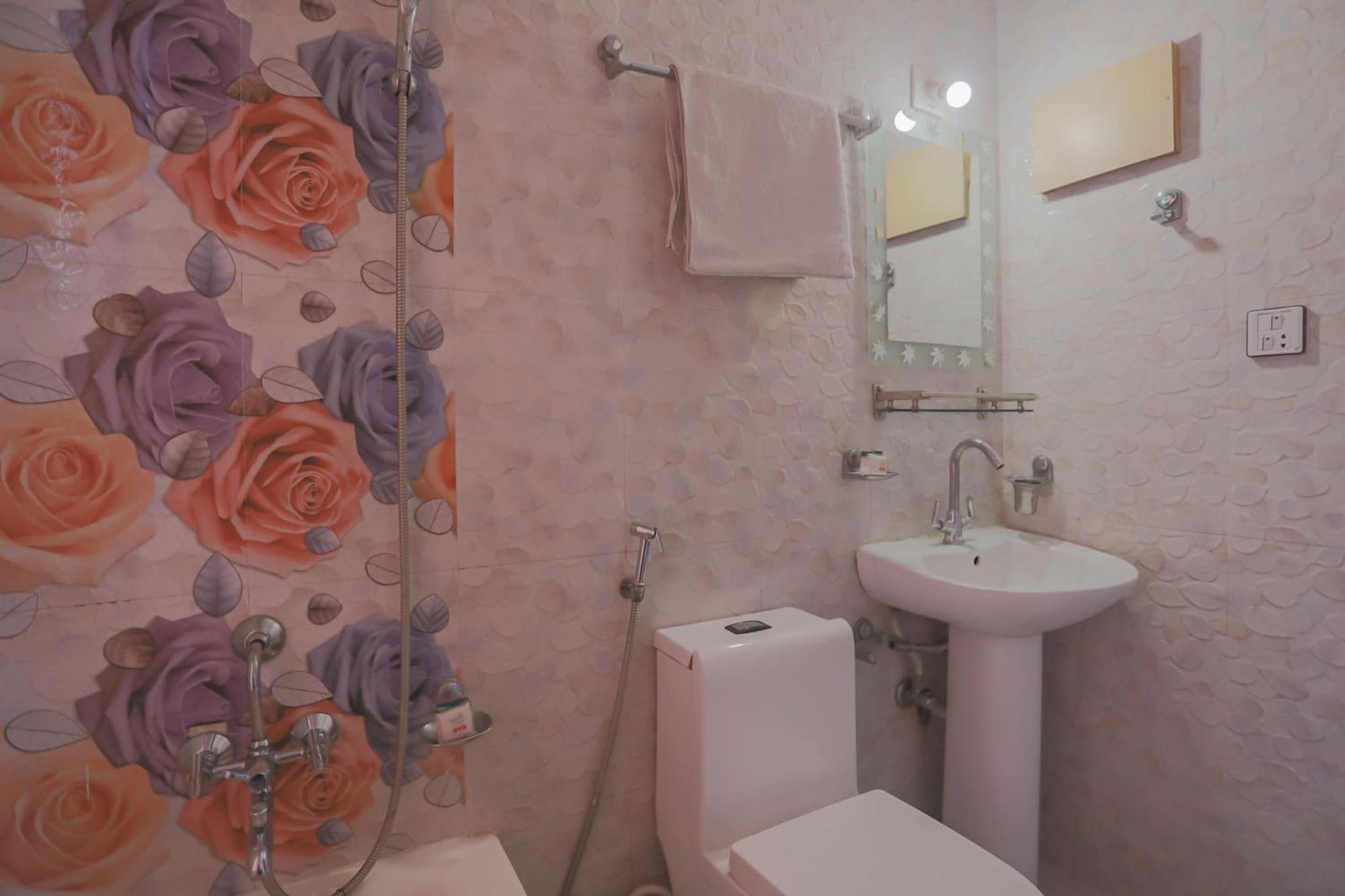 Oyo 789 Hotel Shivam Plaza Katmandu Dış mekan fotoğraf